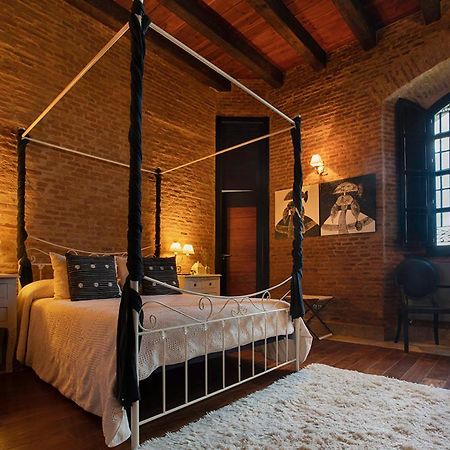 Castillo De Monte La Reina Posada Real & Bodega Toro Zewnętrze zdjęcie